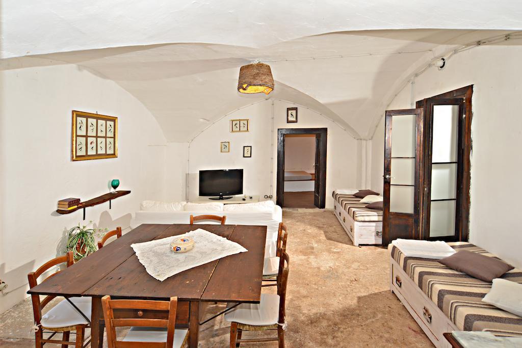 Masseria Spina Resort Монополи Номер фото