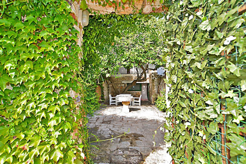 Masseria Spina Resort Монополи Номер фото